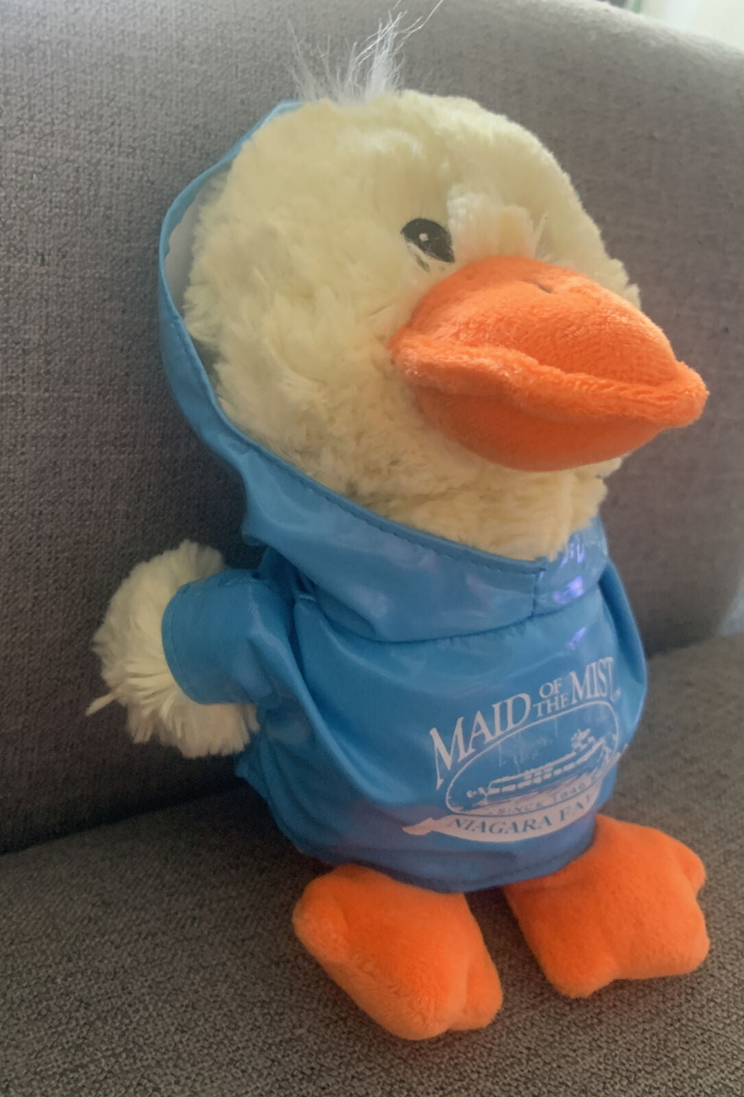 Plush Toy MAID OF THE MIST Duck Purrfection by MJC Niagara Falls w/Raincoat 1992