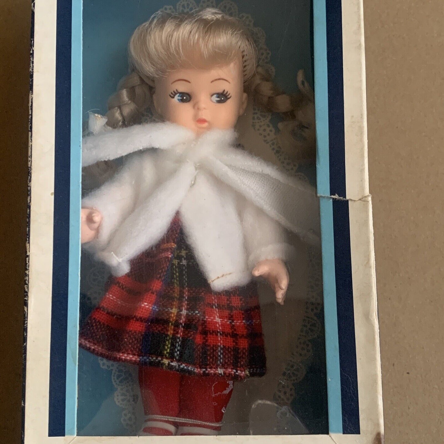 Doll BILLIE Playmates Tiara 6 1/2" Posable Blonde Christmas Outfit Vintage 1981