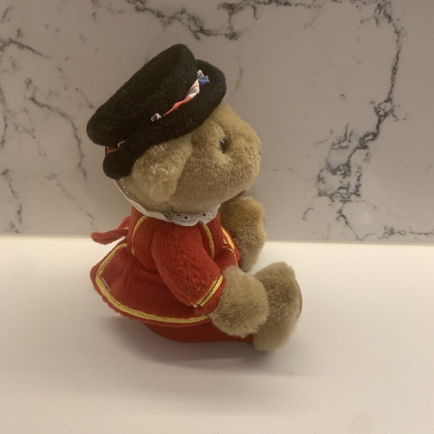 Teddy Bear HARRODS British BEEFEATER Great Britain Royal Guard 9" 1973 ER