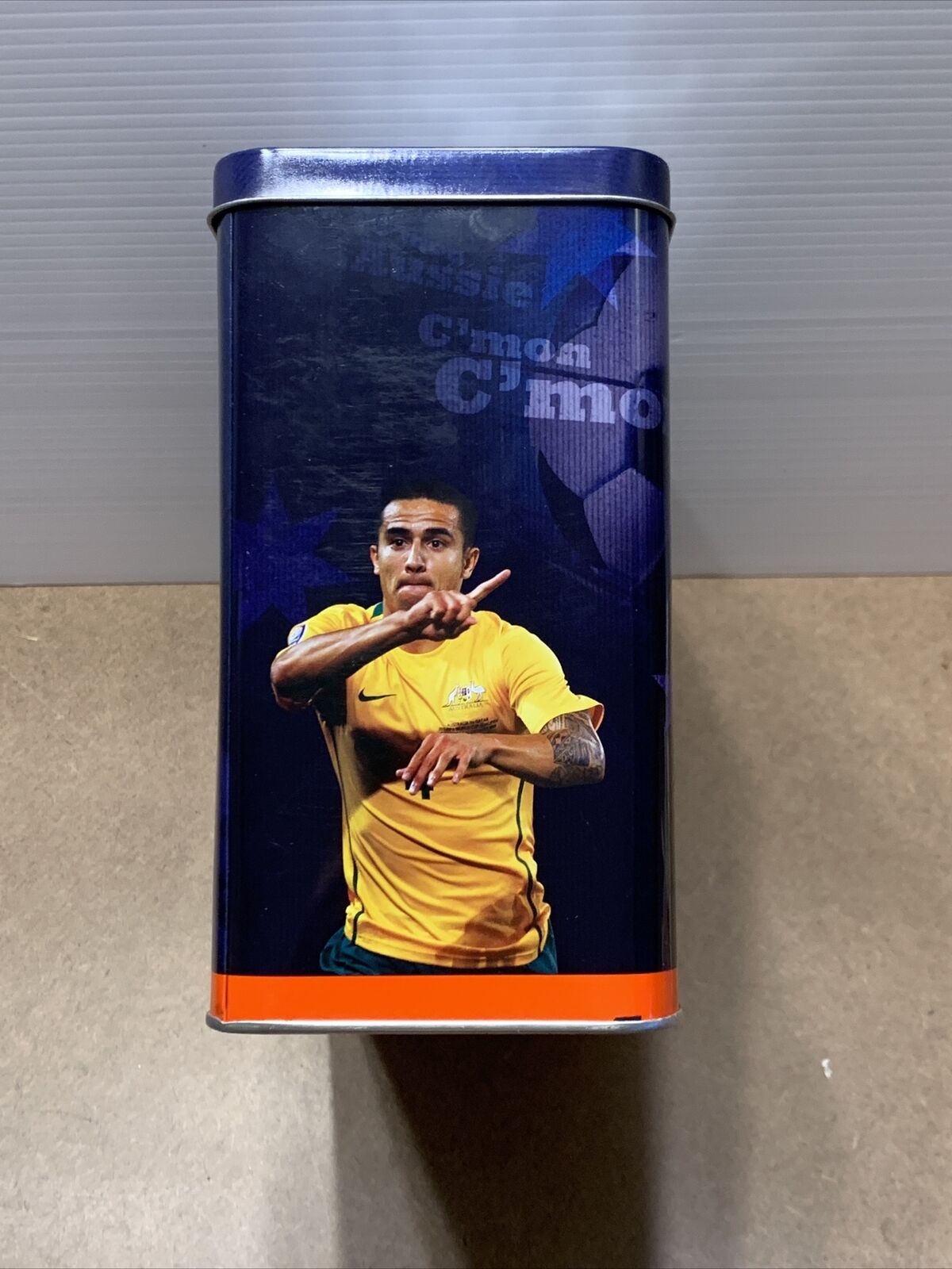 Metal Tin WEET BIX Ltd  Edition Qantas Socceroo  World Cup 2010 Aussie Hinge Lid