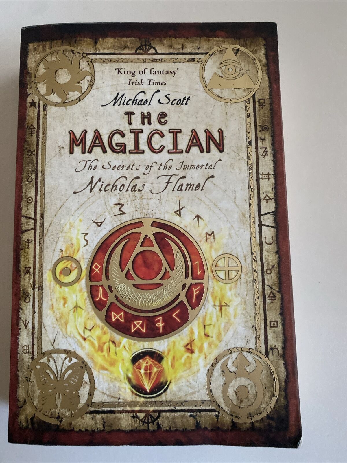 PB THE MAGICIAN Michael Scott The Secrets of The Immortal Nicholas Flamel 2008