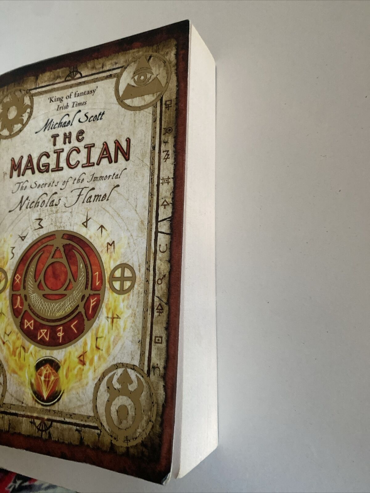 PB THE MAGICIAN Michael Scott The Secrets of The Immortal Nicholas Flamel 2008