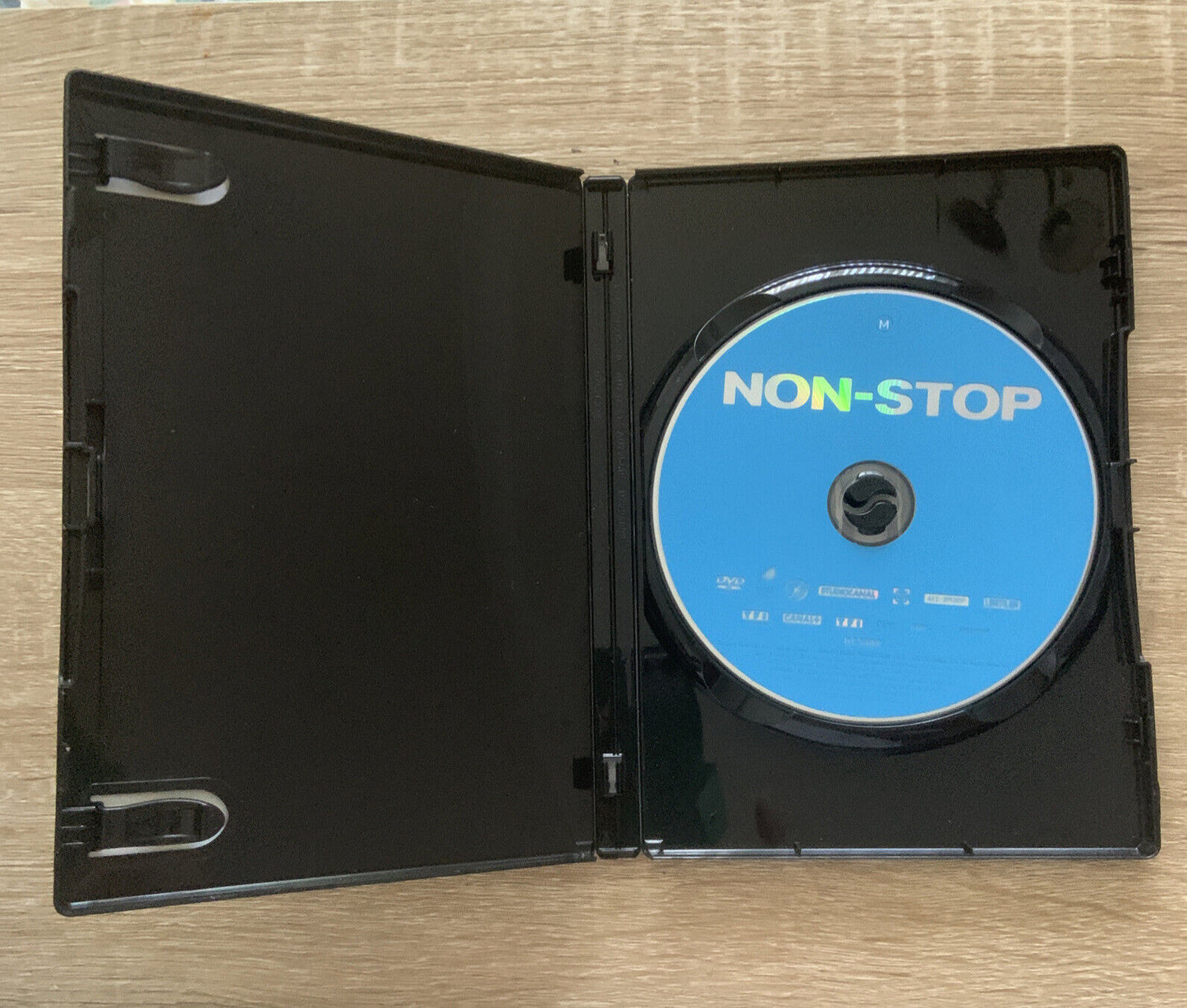 DVD NON-STOP Liam Neeson R4 2014 Murder Action Mystery Crime Thriller Drama