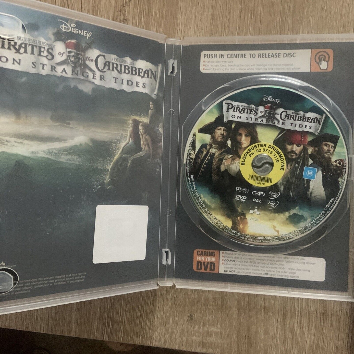 DVD Pirates Of The Caribbean On Stranger Tides 2011 Johnny Depp Ex Rental Clean