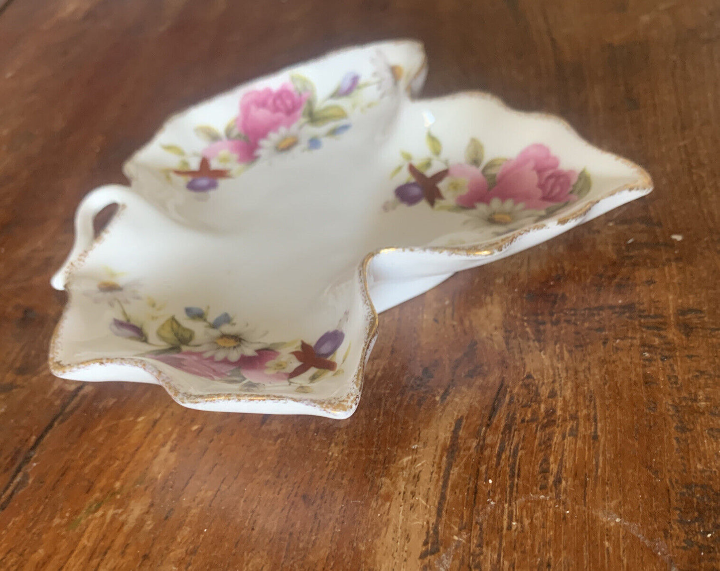 Trinket Dish SUMMER ROSE MCM 13cm Leaf Shaped Fine Bone China TAIWAN Collectable