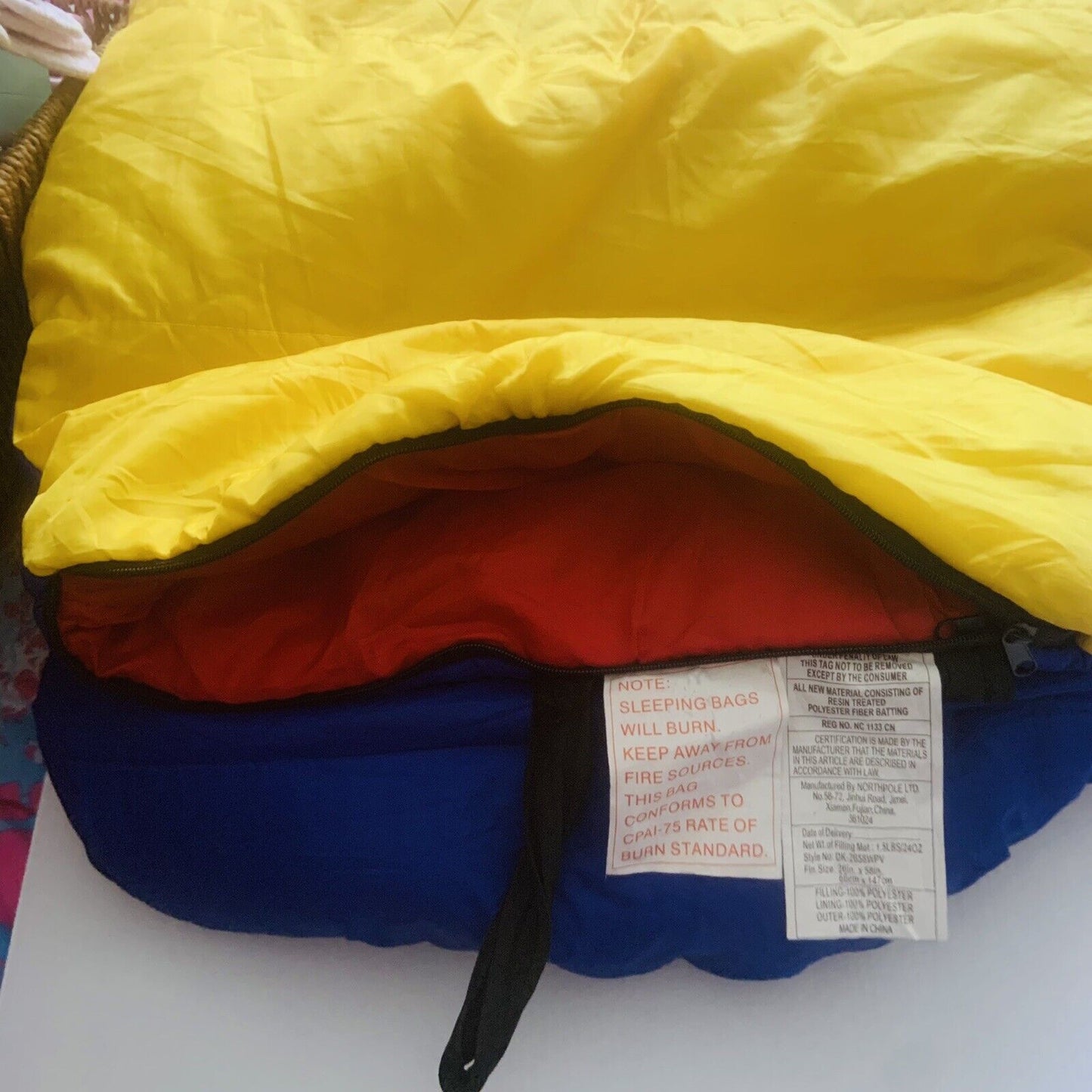 SLEEPING BAG NORTHPOLE Outdoor Suit 66 x147cm Armholes Zip Base Headrest Hood