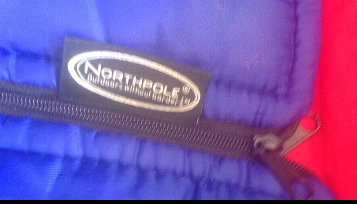 SLEEPING BAG NORTHPOLE Outdoor Suit 66 x147cm Armholes Zip Base Headrest Hood