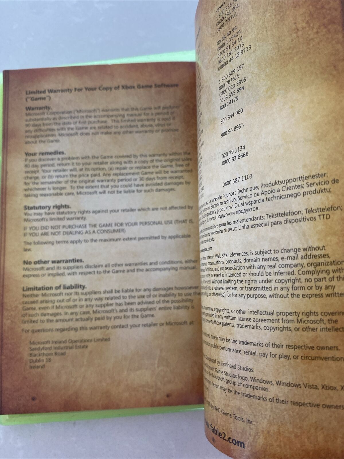 Fable II Microsoft XBOX 360 Disc And Booklet Manual Case Game