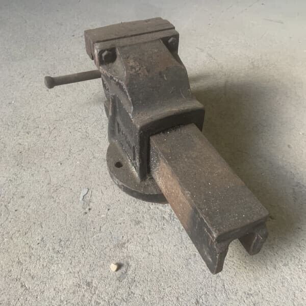 Vintage DAWN 125 Vice Industrial 45x19cm Workbench 25kg Australia PICKUP ONLY