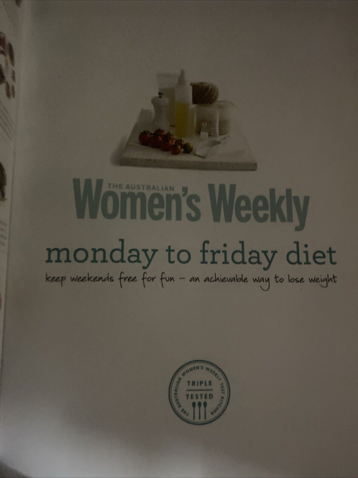 PB Cookbook MONDAY TO FRIDAY DIET  AUSTRALIAN WOMENS WEEKLY 2014 LG Recipes NEW