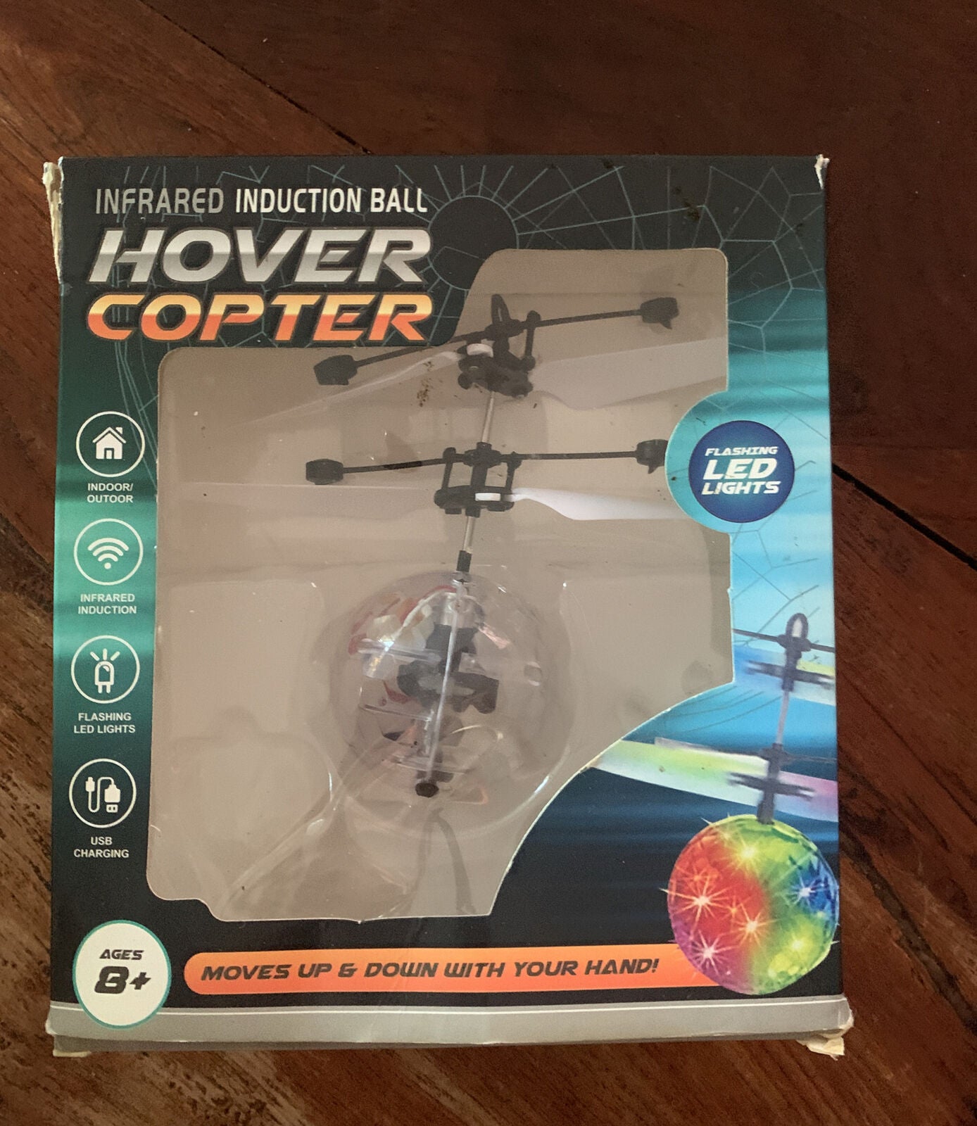 Toy HOVER COPTER Infrared Induction Ball Flying Flashing LED Light Disco Ball 8+