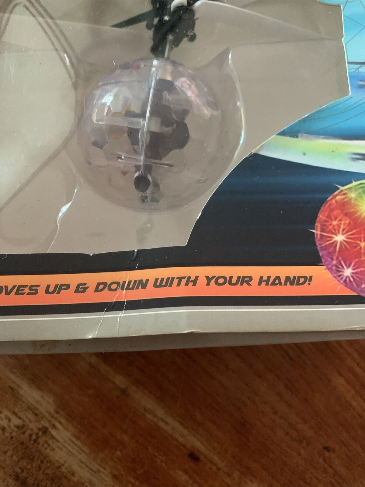 Toy HOVER COPTER Infrared Induction Ball Flying Flashing LED Light Disco Ball 8+