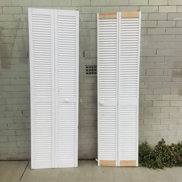4 x Rustic Louvre Doors 201 x 29.8cm White Wooden Timber Bifolds Louvres 1200mm