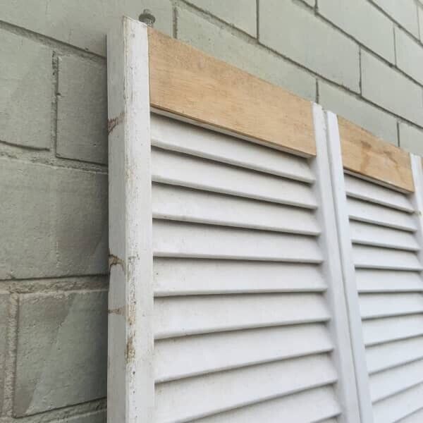 4 x Rustic Louvre Doors 201 x 29.8cm White Wooden Timber Bifolds Louvres 1200mm