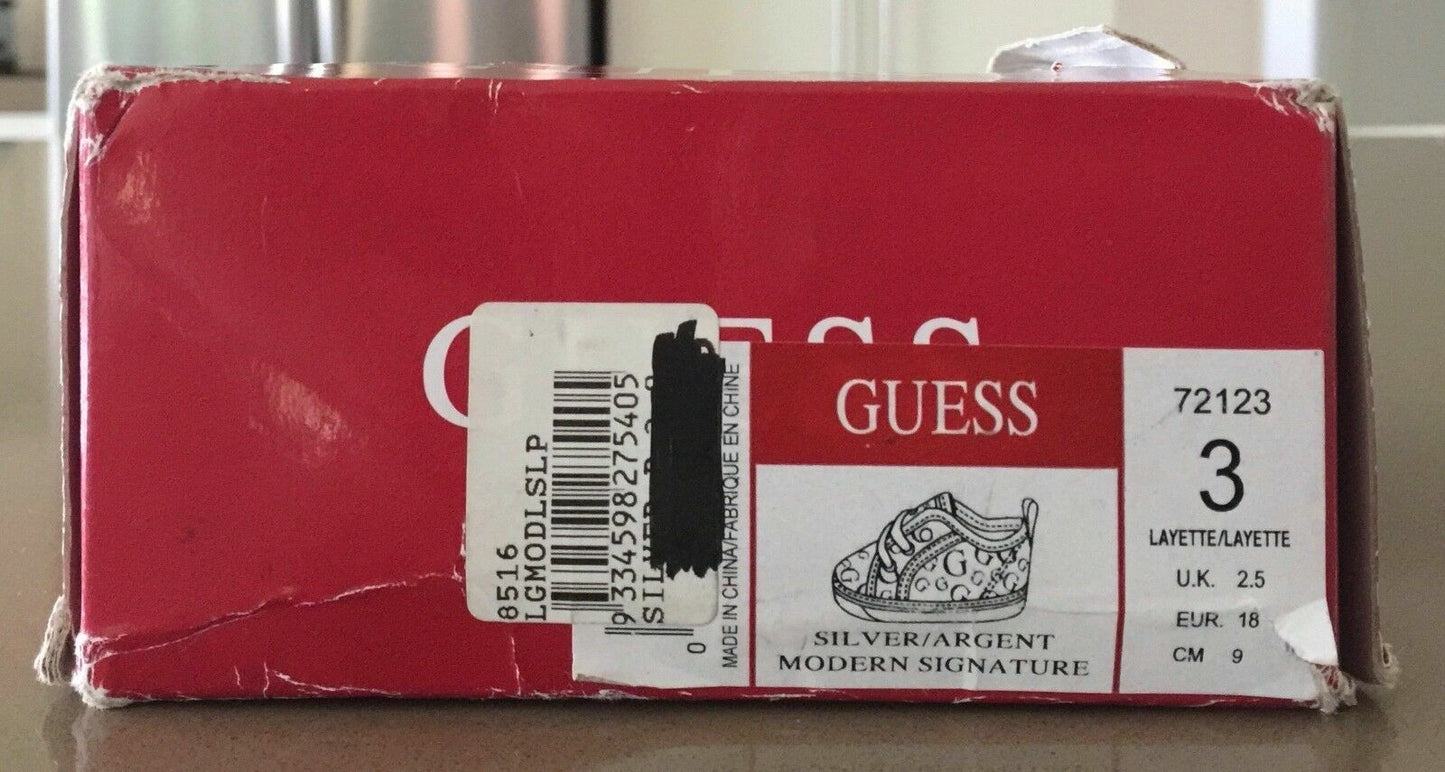 GUESS Baby Shoes Silver & White Signature Crib Size 3 6 - 9 months Gift Box NEW