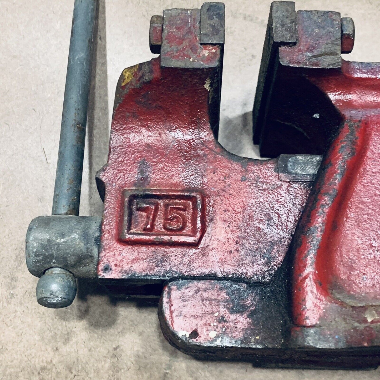 Vintage DAWN 75 Vice Industrial 45x19cm Red Workbench 5.7 Kilo Works Australia
