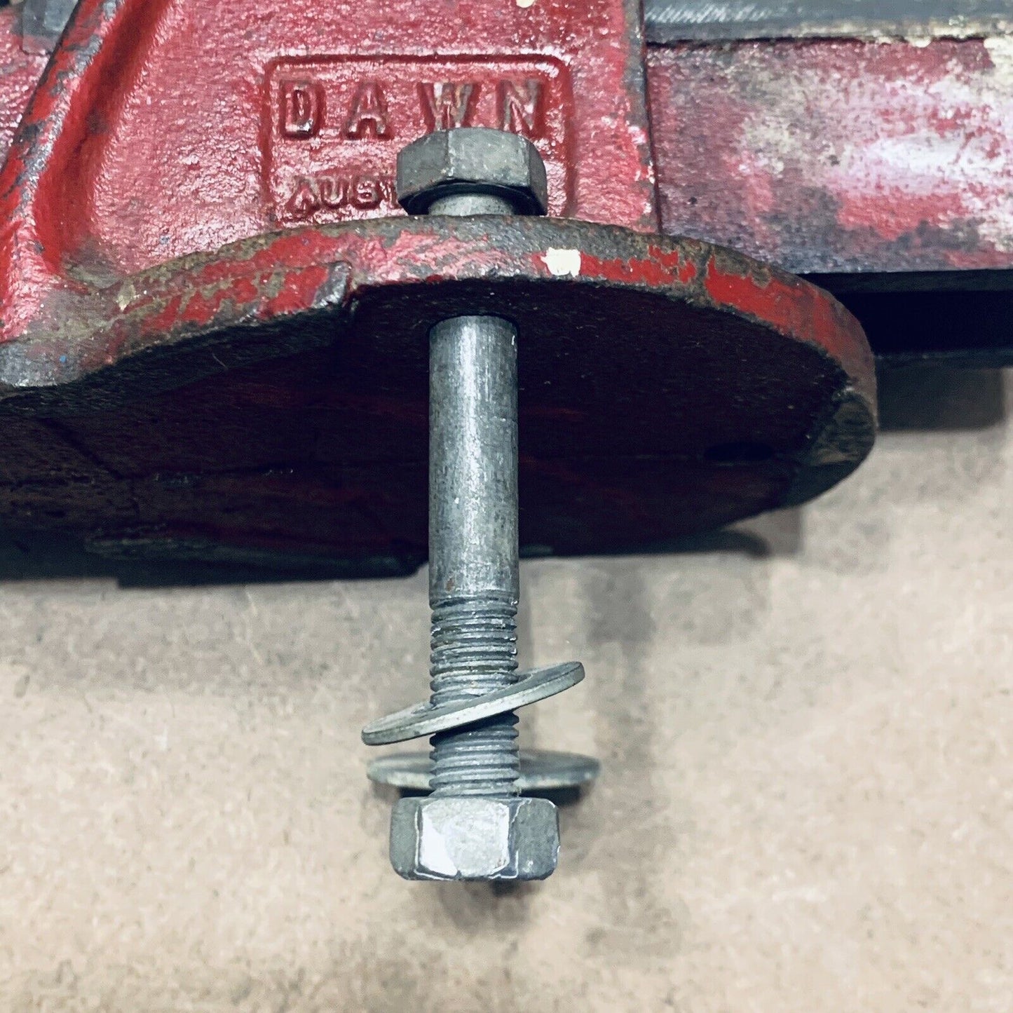 Vintage DAWN 75 Vice Industrial 45x19cm Red Workbench 5.7 Kilo Works Australia