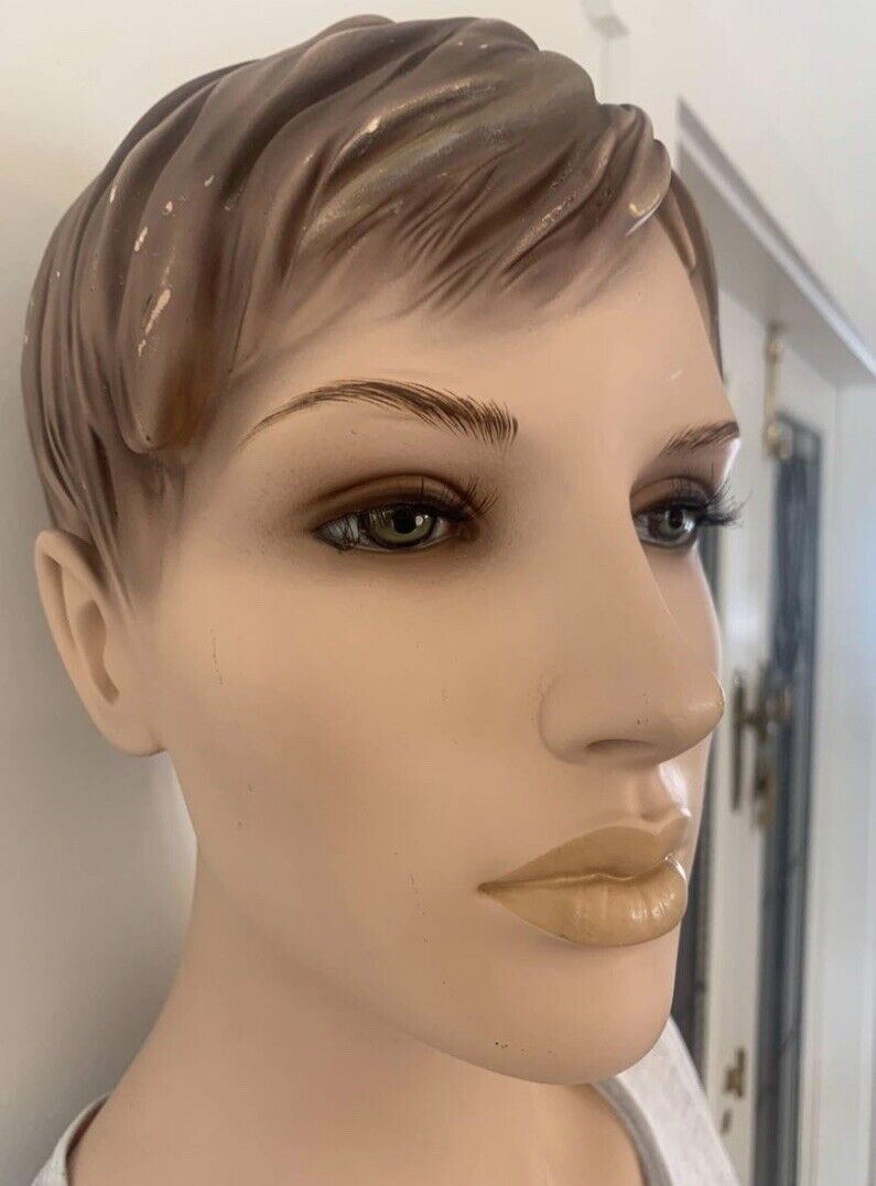 MANNEQUIN FEMALE SHOP DISPLAY Size 8 - 10 Model Beautiful Head Full Body Retro