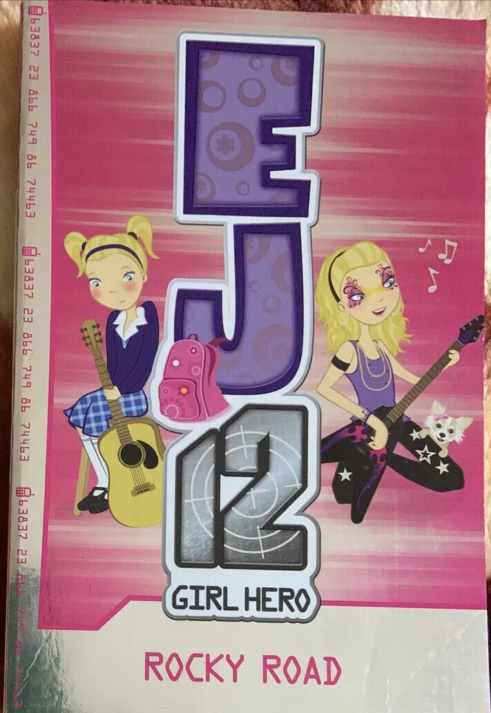 EJ12 GIRL HERO 3 Book Bundle Lot No 3 4 7 Softcover Books Susannah McFarlane PB