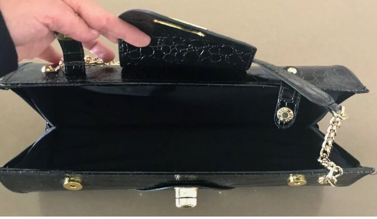 PICNIC AT ASCOT Wine Bottle Carrier Purse Corkscrew Black Pleather HardCase Croc