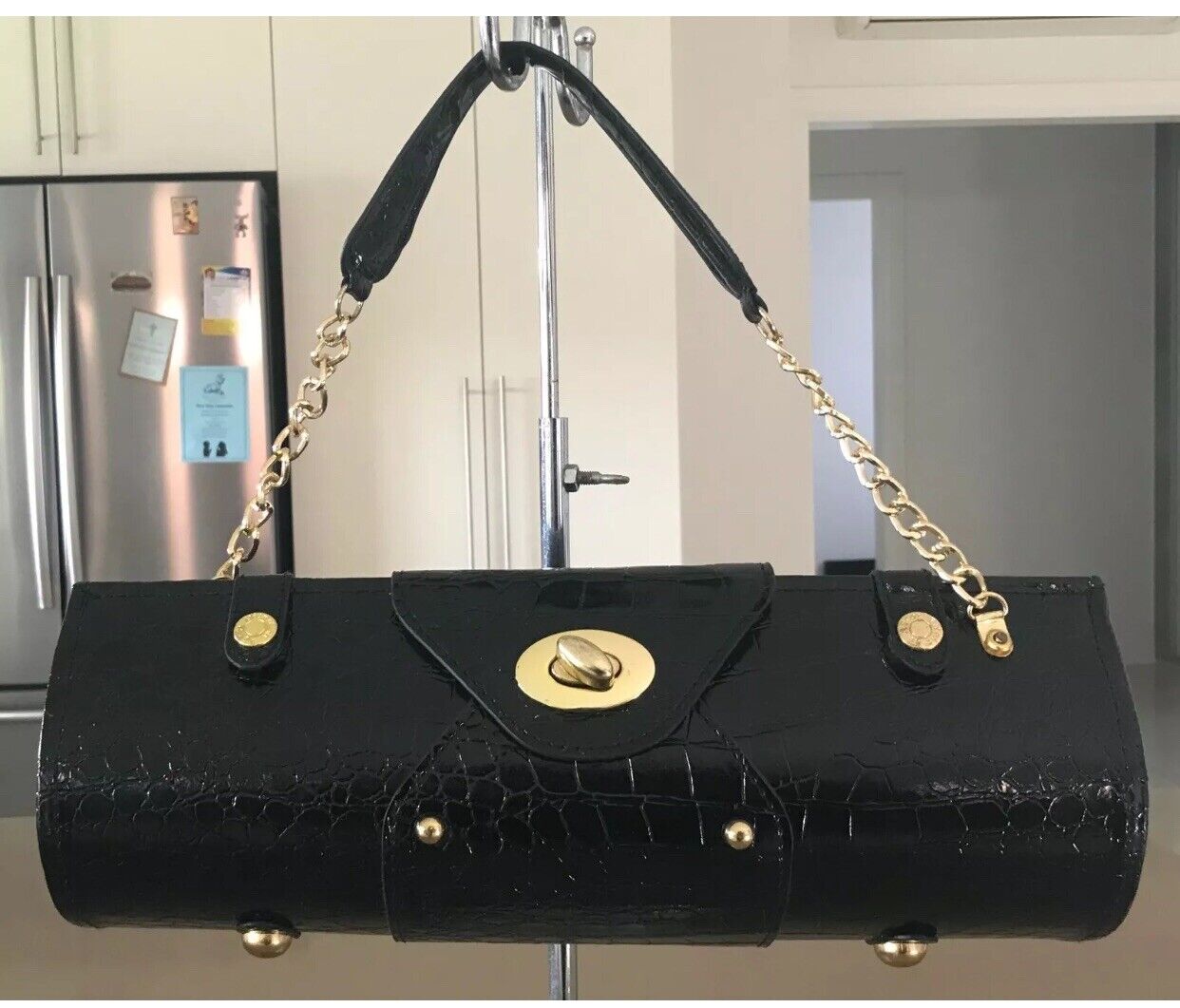 PICNIC AT ASCOT Wine Bottle Carrier Purse Corkscrew Black Pleather HardCase Croc