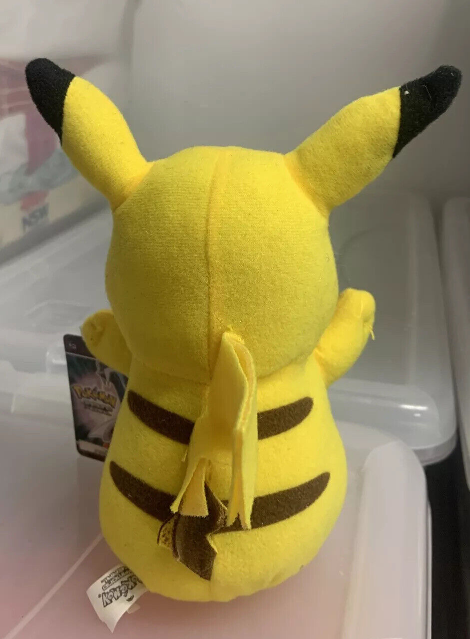 POKEMON PIKACHU Waving Plush Toy BENSONS NINTENDO  2008 POKÉMON NEW w Tags 20cm