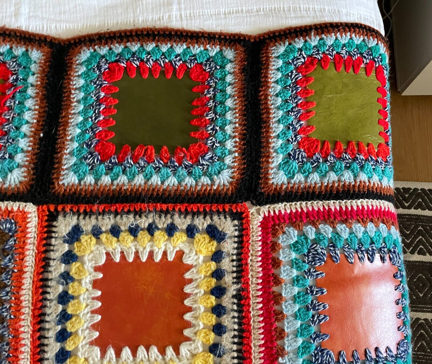 Granny Crochet & VINYL Centre SQUARE Blanket Colourful Handmade Knit 251 x 163cm