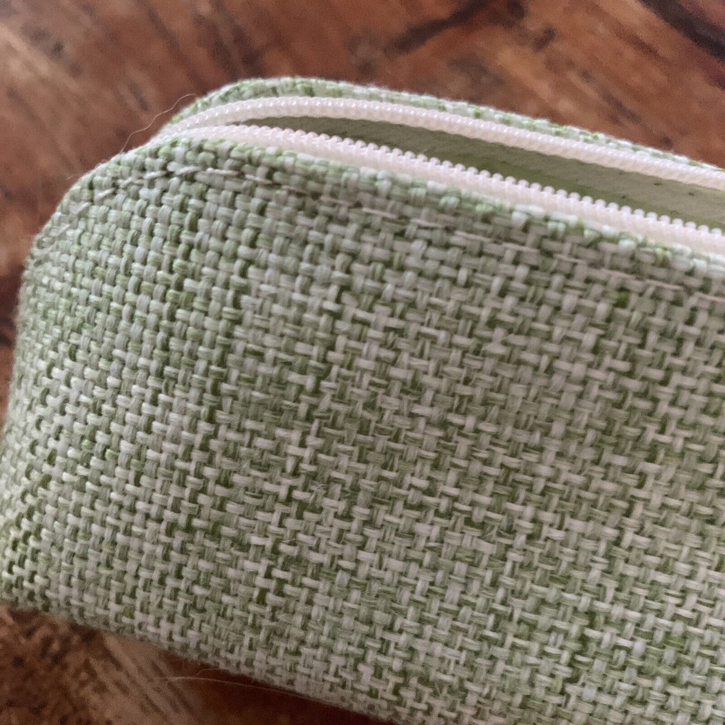 NATIO Green Canvas Pencil Pouch Case Makeup Bag Travel Handbag Zip Flat Base NEW