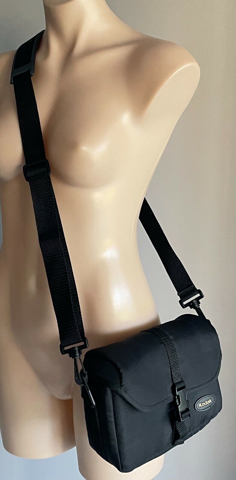 KODAK Camera Carry Bag w Shoulder Strap Logo Clip Front Black Vintage