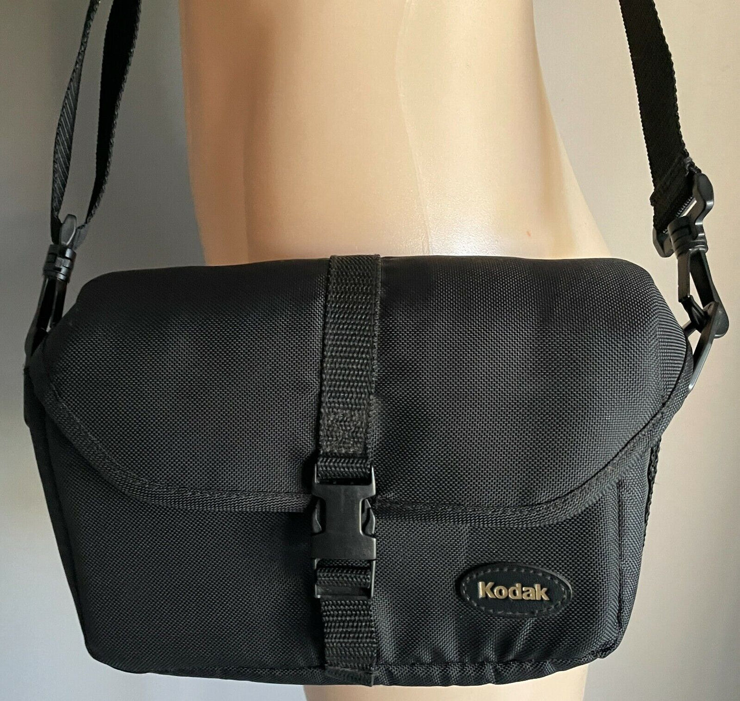 KODAK Camera Carry Bag w Shoulder Strap Logo Clip Front Black Vintage