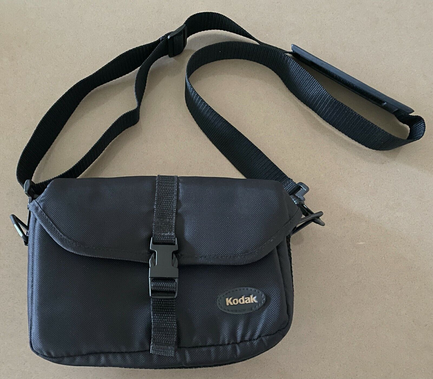 KODAK Camera Carry Bag w Shoulder Strap Logo Clip Front Black Vintage