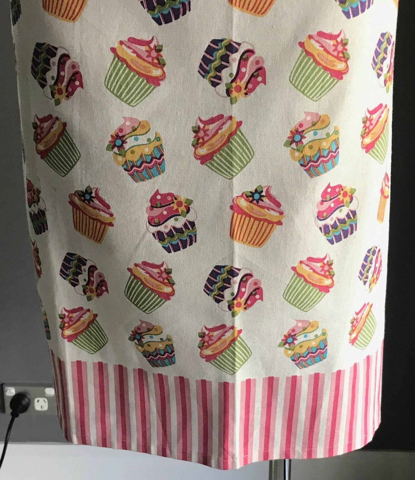Full Bib Apron PROPERT Pink Colourful Cupcake Print Cotton Size 8 12 Like New