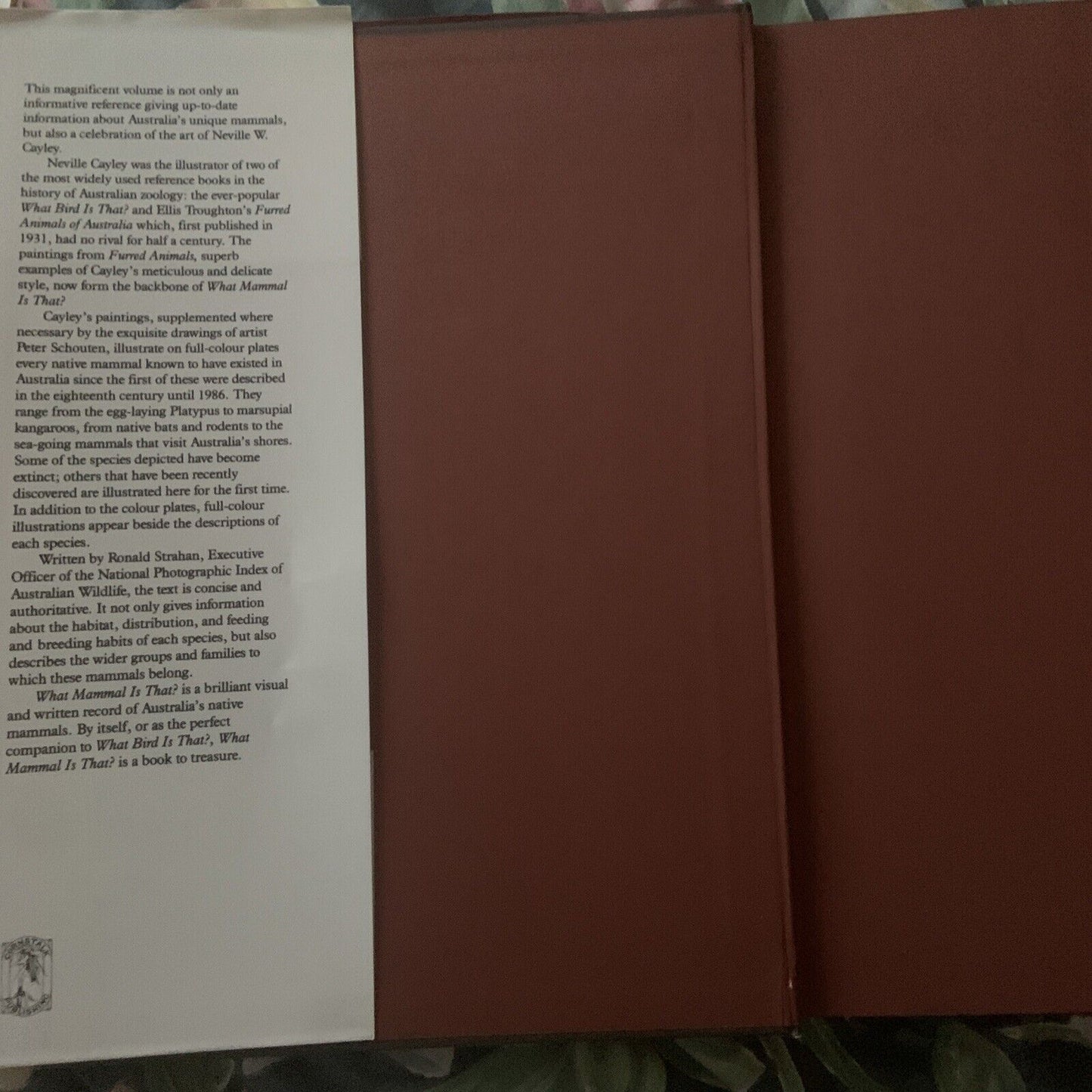 WHAT MAMMALS IS THAT ? Neville W Cayley's Large HC DJ  Illustrated 1987