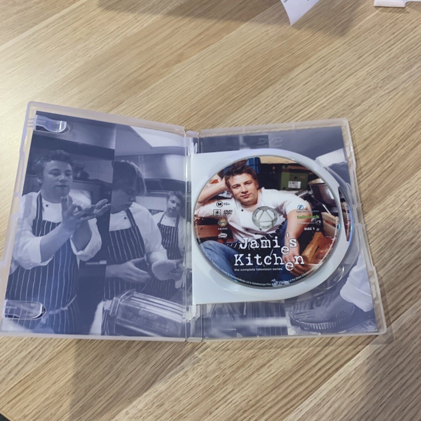 DVD Jamie's Kitchen The Complete Television Series Jamie Oliver R4 2 Disc Set