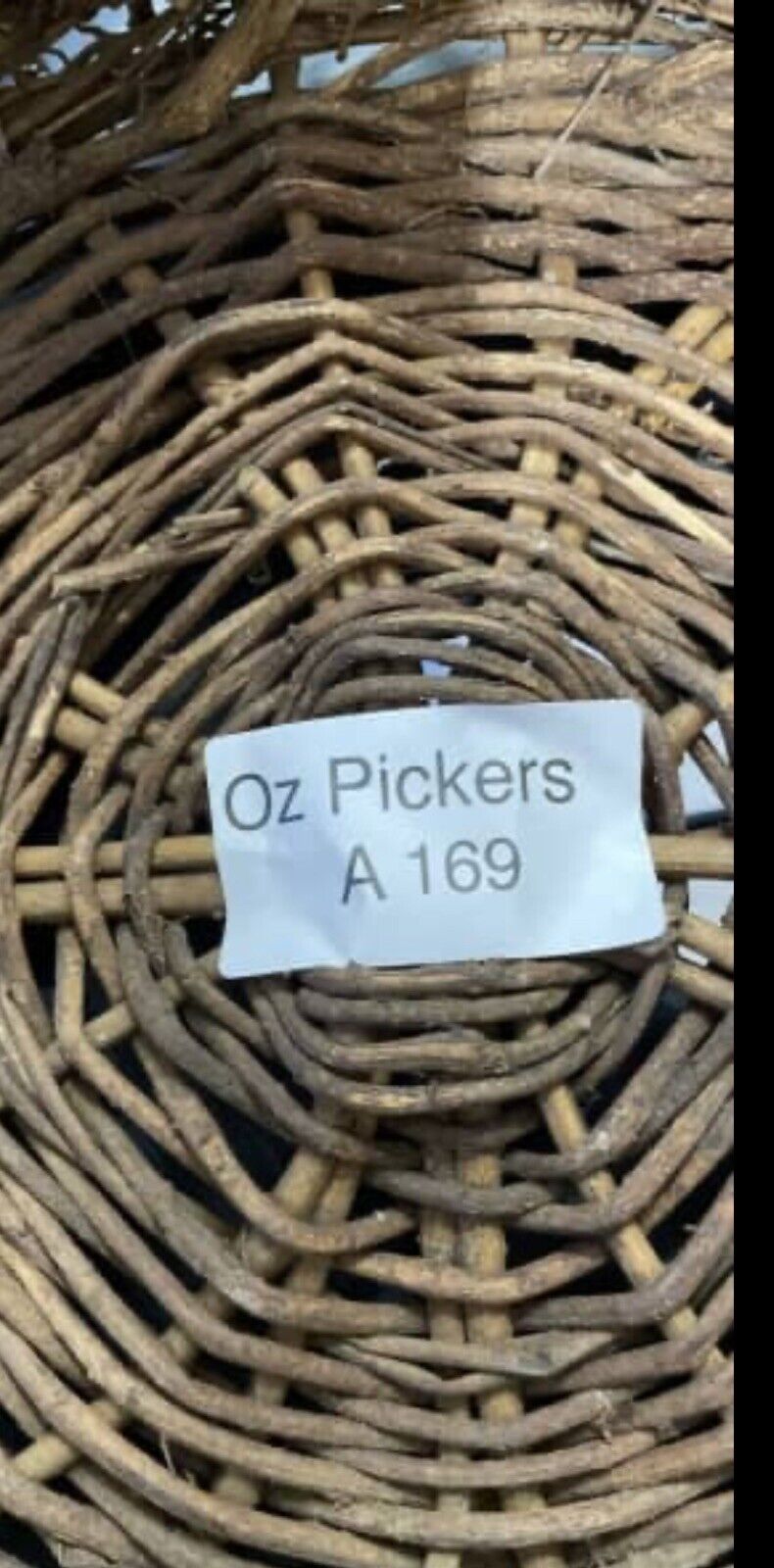 Rustic 33cm Twisted Willow Twig Basket Long Handle Market Garden Eggs AE169