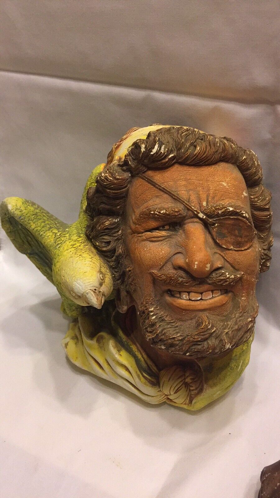 BOSSONS CHALKWARE Rustic Vintage 17cm PIRATE W Parrot Buccaneer Wall Art