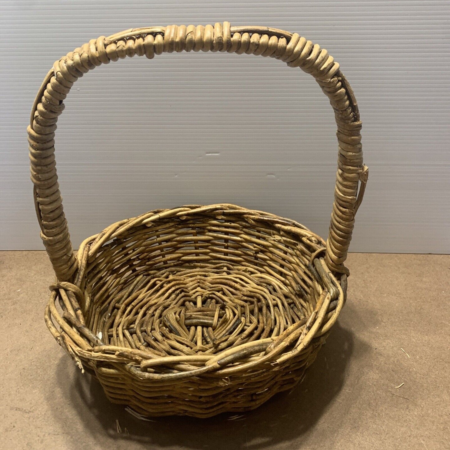 Rustic Market Basket Round 28cm Carry Flower Foraging Gift Hamper Decor Handle