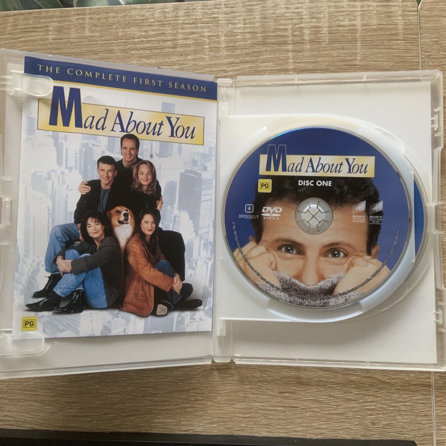 2 Disc DVD MAD ABOUT YOU Complete First Season 1st 1  Paul Reiser Helen Hunt