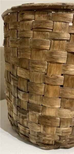 1980’s Rustic 30.5cm Split Cane Woven Basket Planter AE342 Base Discoloured READ