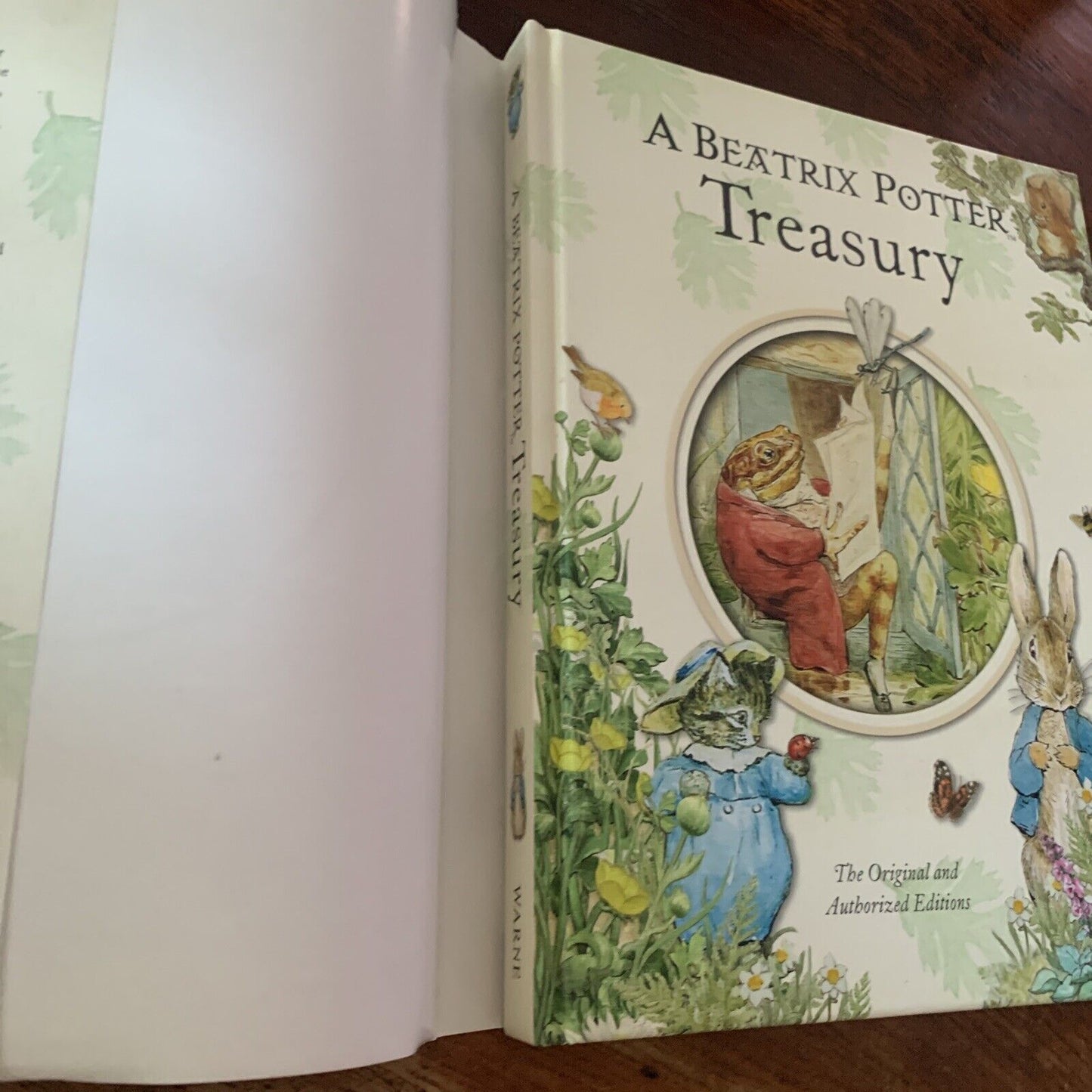 HC A Beatrix Potter Treasury The Original and Authorized Edition 10 Stories DJ