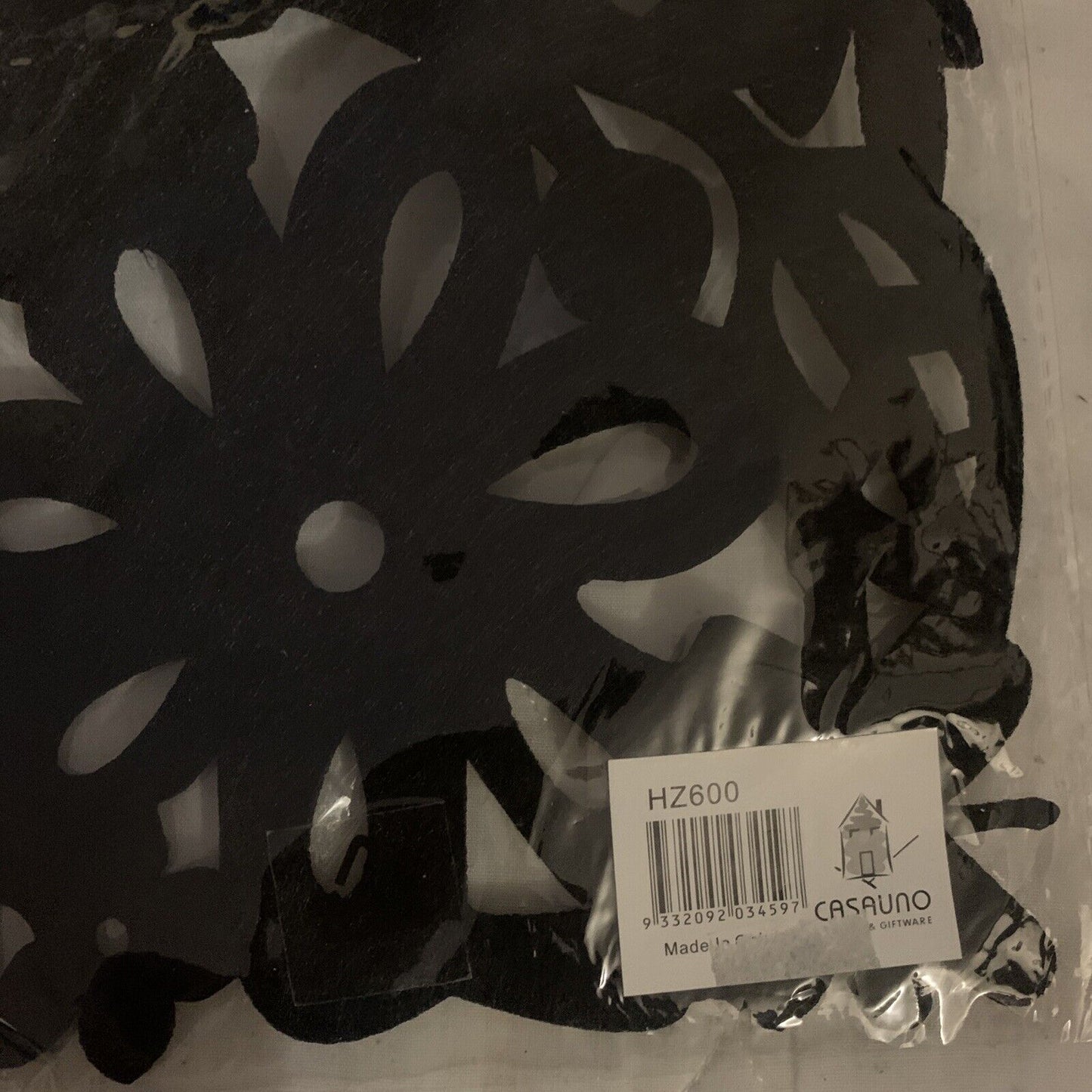 CASAUNO 2 x PLACEMATS Black Flower Leaves Rectangular Felt Laser Cut Sealed NEW