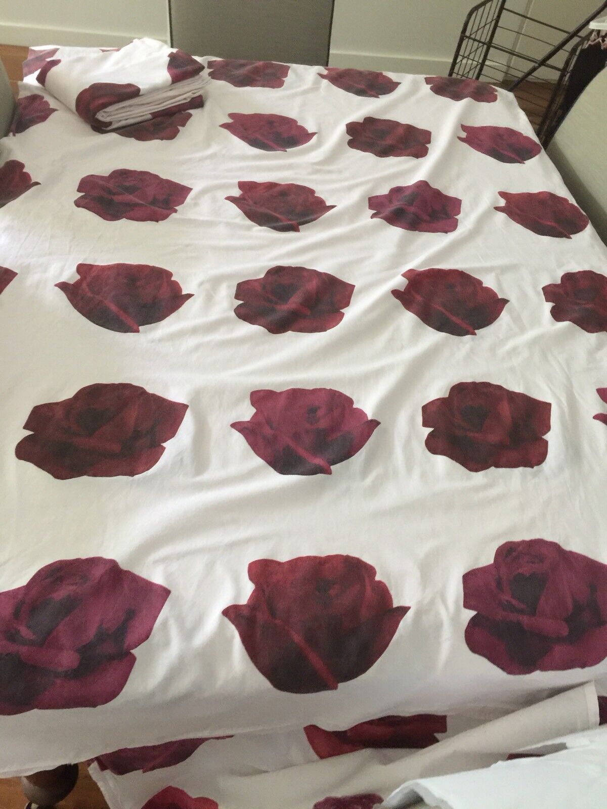 2x Vintage SB DAYBED Doona Quilt COVERS RED ROSES ALL COTTON 133cm W x 190cm L