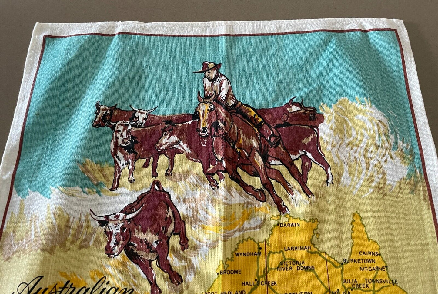 Vintage Tea Towel COBAR NSW Outback Australian Theme Print Souvenir