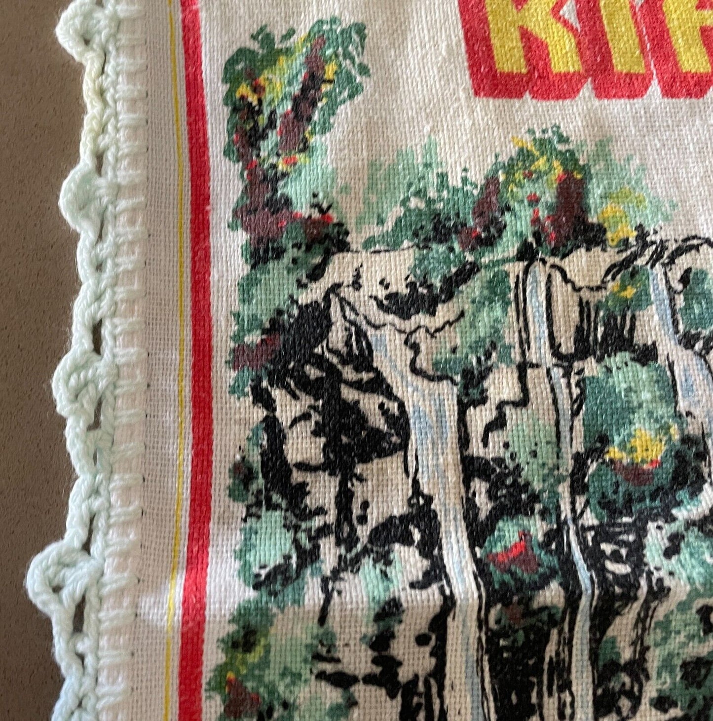 Vintage Tea Towel KIAMA NSW Australia Linen Souvenir Crochet Trim Nostalgic