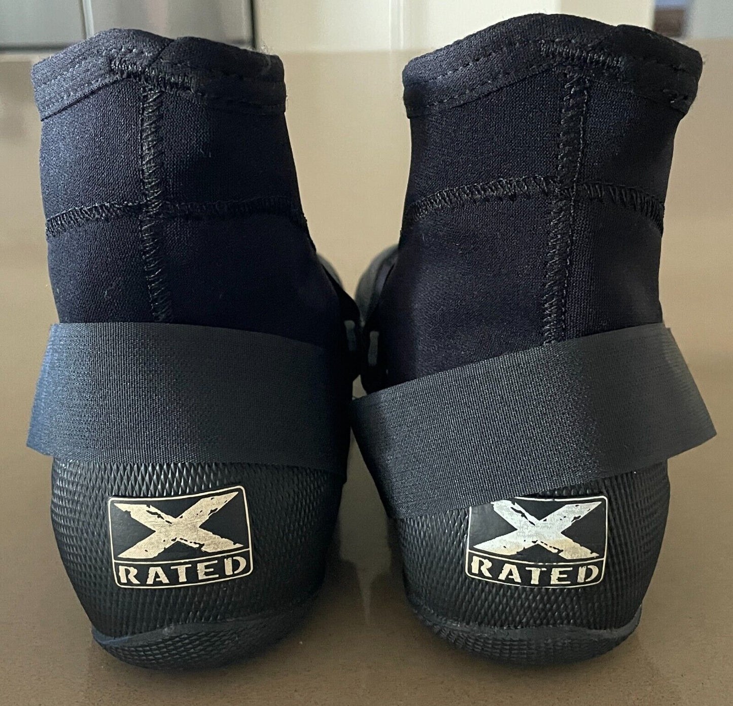 X RATED Aqua Reef Black Booties Boat XR-XSX Grip Split Toe Non Roll Sz 6 22.5cm