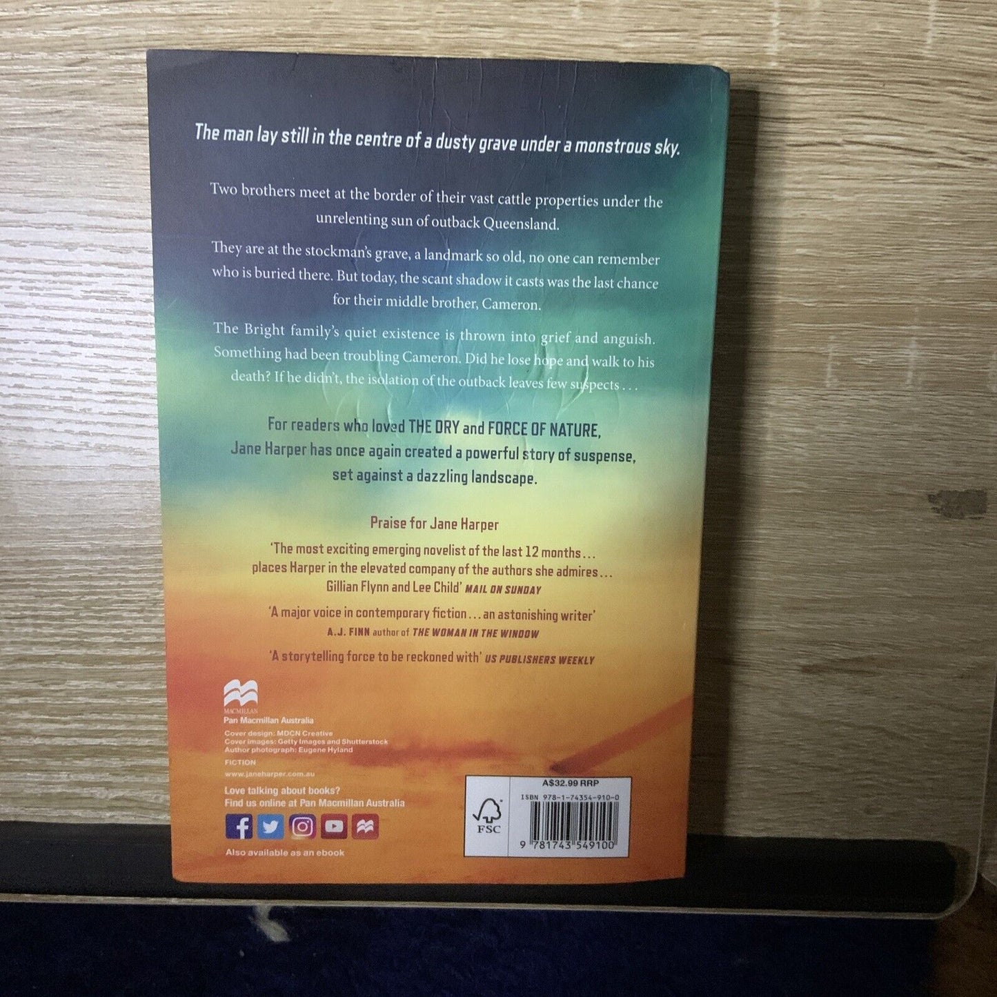 Fiction PB THE LOST MAN by Jane Harper 2018 Read Once Australian Large Book