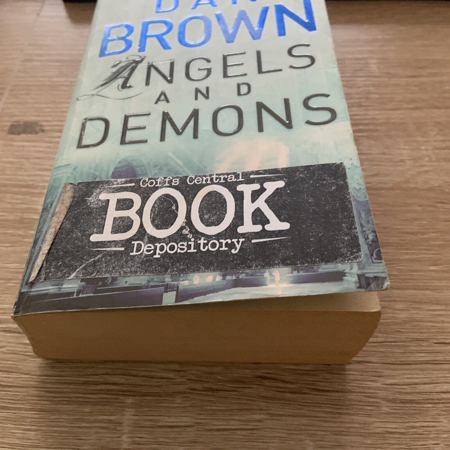Fiction PB ANGELS AND DEMONS by Dan Brown Small Book 2001 Supernatural