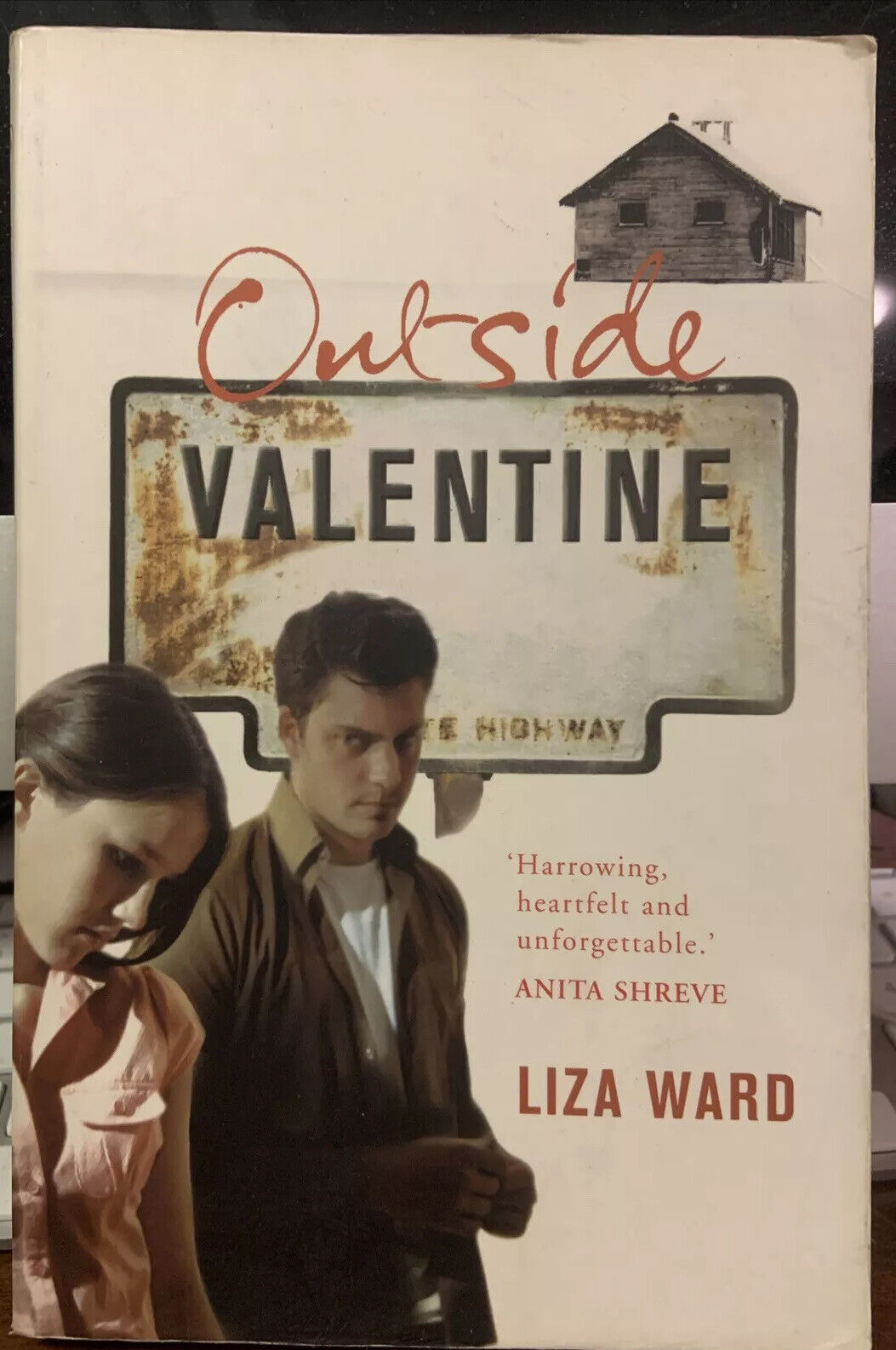 Fiction PB OUTSIDE VALENTINE Liza Ward PB 2005 American Crime Thriller Book