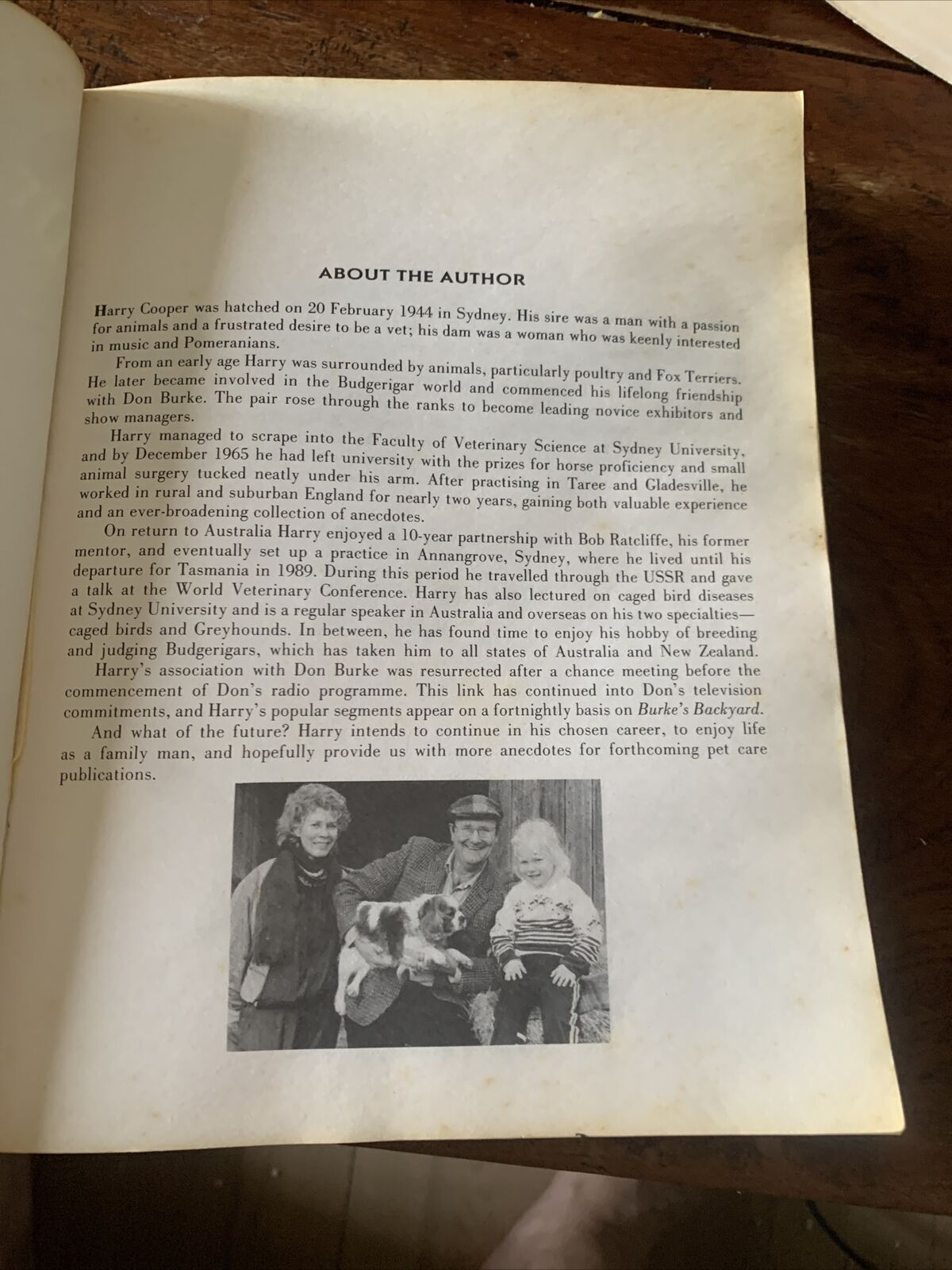 PB Dr HARRY COOPER’S Pet Care Guide 1991 Australian TV Vet Burkes Backyard VTG