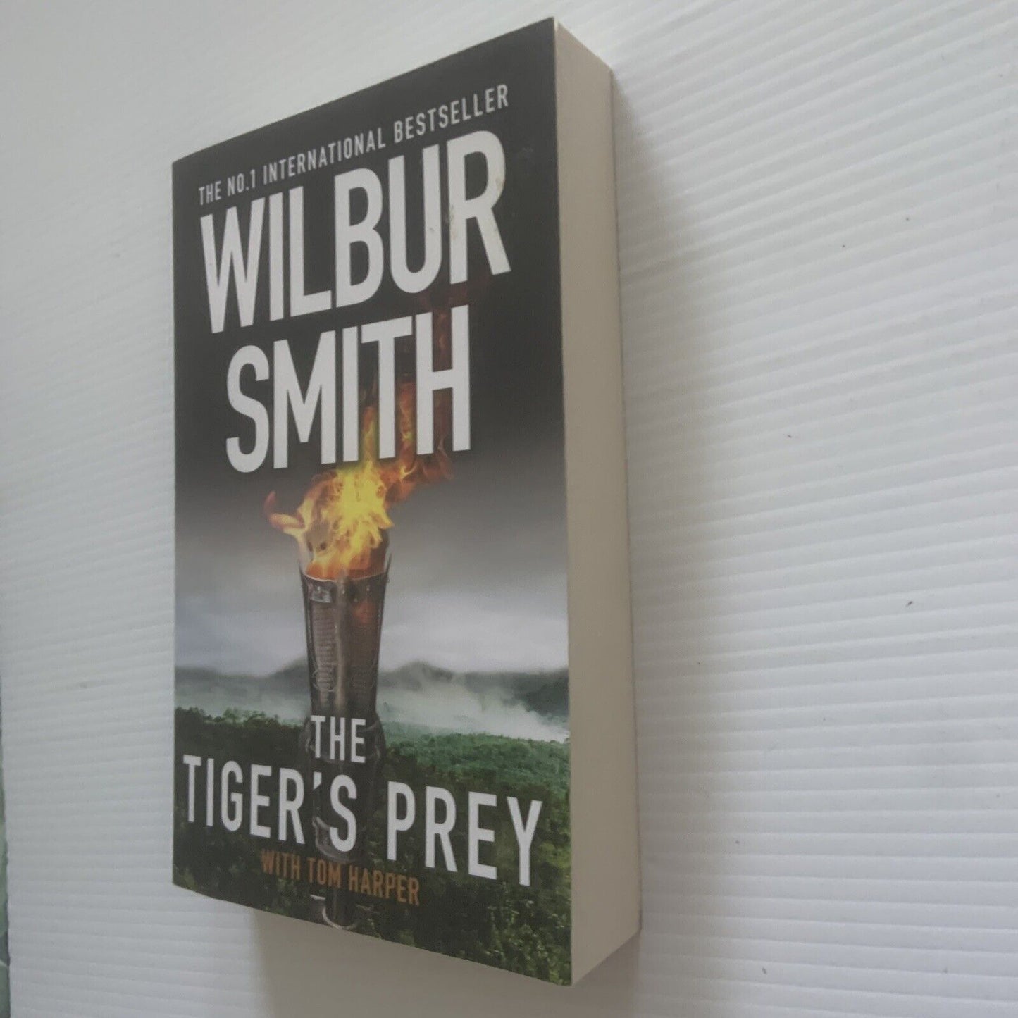 PB Book THE TIGER'S PREY Wilbur Smith 2018 Novel NEW